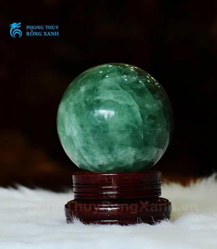 Quả Cầu Phong Thủy: Ý Nghĩa, Công Dụng & Cách Chọn Hợp Mệnh 2026 3 Quả cầu phong thủy phong thủy - Chọn kích thước và chất liệu quả cầu phong thủy